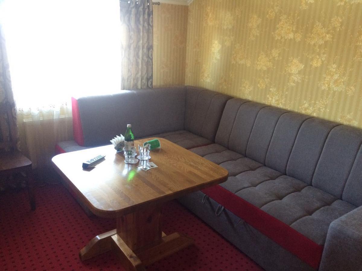Chagari Hotel Lypnyky Esterno foto